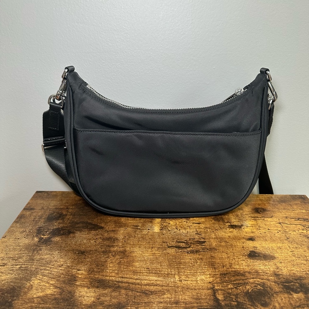 Lululemon City Essentials Small Shoulder Bag - Picture 3 of 14